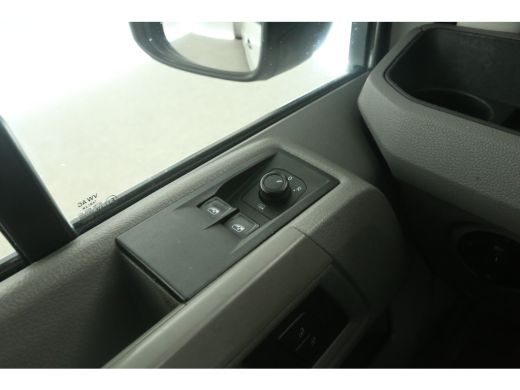 Volkswagen Crafter 2.0 TDI 177PK L5H3 | Aut. | 3000KG Trekgew. | Trekh. | Airco | Cruise | Camera | Carplay ActivLease financial lease