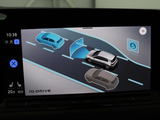 Volkswagen Golf 1.4 eHybrid Style | Head-Up | Stoelverwarming | Trekhaak | Sfeerverlichting | Massage | Camera | ... ActivLease financial lease