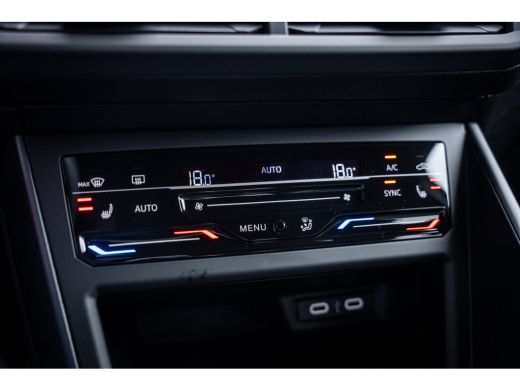 Volkswagen Polo R-Line Edition | 'App-Connect' draadloze smartphone integratie | Achterlichten LED | Afstandscont... ActivLease financial lease