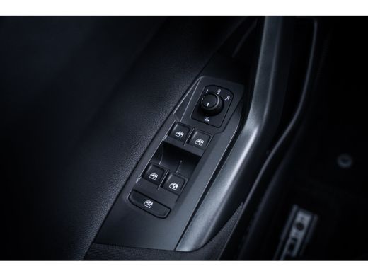 Volkswagen Taigo Edition | 'App-Connect' smartphone integratie | Achterlichten LED | Afstandscontrolesysteem (Fron... ActivLease financial lease