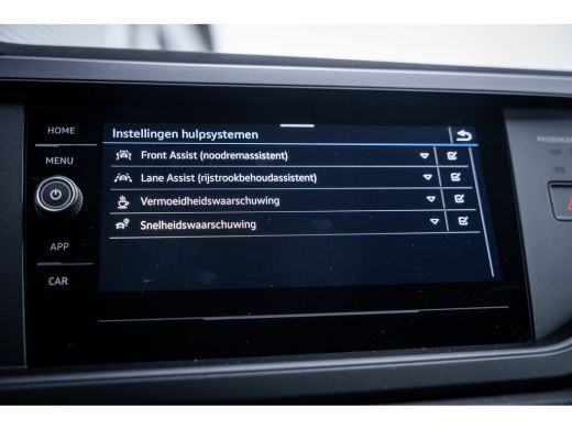 Volkswagen Taigo Edition | 'App-Connect' smartphone integratie | Achterlichten LED | Afstandscontrolesysteem (Fron... ActivLease financial lease