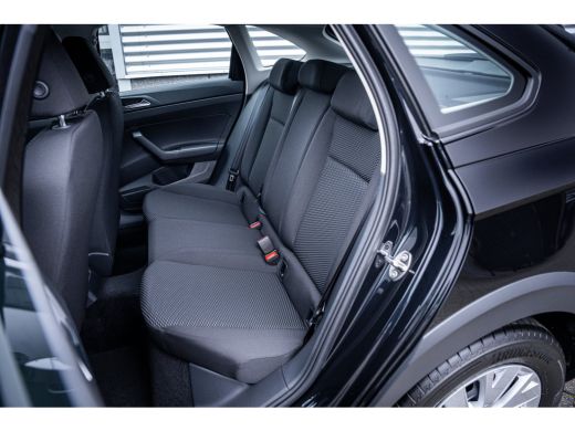 Volkswagen Taigo Edition | 'App-Connect' smartphone integratie | Achterlichten LED | Afstandscontrolesysteem (Fron... ActivLease financial lease