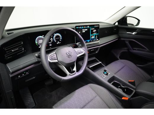 Volkswagen Tiguan 1.5 eHybrid 204 pk Life Edition | Trekhaak | Camera | Navigatie | Stoel & Stuurverwarming | Dodeh... ActivLease financial lease