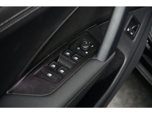 Volkswagen Tiguan 1.5 eHybrid 204 pk Life Edition | Trekhaak | Camera | Navigatie | Stoel & Stuurverwarming | Dodeh... ActivLease financial lease