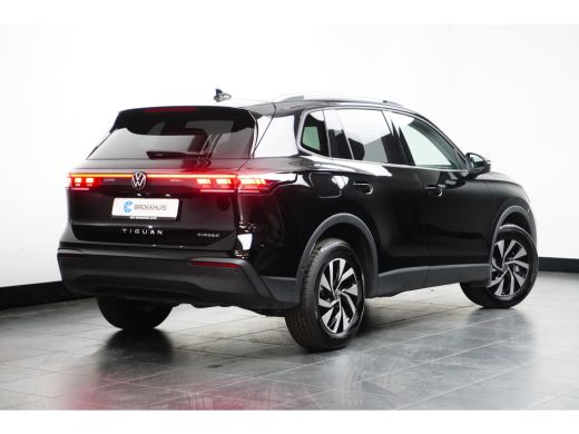 Volkswagen Tiguan 1.5 eHybrid 204 pk Life Edition | Trekhaak | Camera | Navigatie | Stoel & Stuurverwarming | Dodeh... ActivLease financial lease