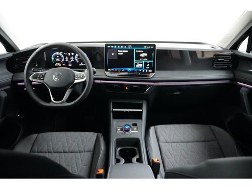 Volkswagen Tiguan 1.5 eHybrid 204 pk Life Edition | Trekhaak | Camera | Navigatie | Stoel & Stuurverwarming | Dodeh... ActivLease financial lease