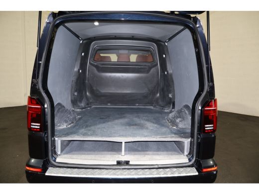 Volkswagen Transporter 2.0 TDI 204pk L2 H1 DC Bulli Automaat Leer ActivLease financial lease