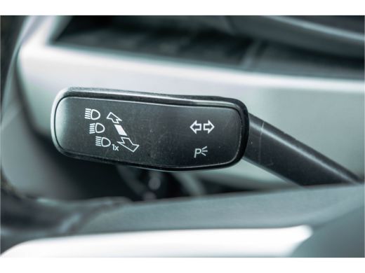 Volkswagen Transporter T6.1 2.0 TDI L2H1 | 150 PK | Turbo defect | Carplay | Cruise | Navi | Trekhaak | Airco ActivLease financial lease