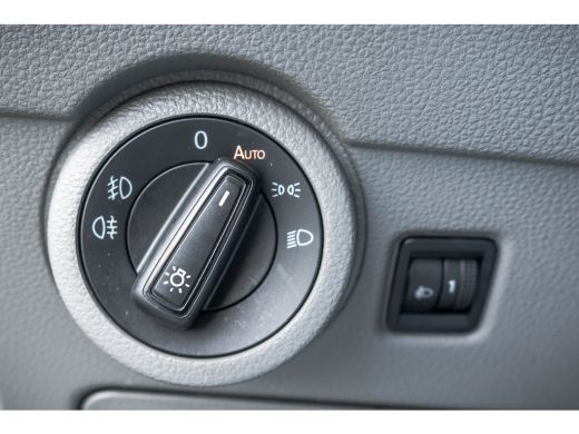 Volkswagen Transporter T6.1 2.0 TDI L2H1 | 150 PK | Turbo defect | Carplay | Cruise | Navi | Trekhaak | Airco ActivLease financial lease