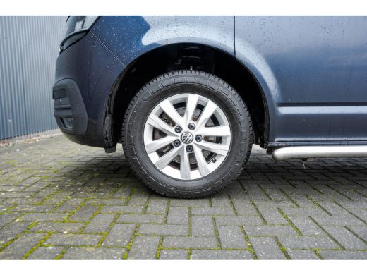 Volkswagen Transporter T6.1 2.0 TDI L2H1 | 150 PK | Turbo defect | Carplay | Cruise | Navi | Trekhaak | Airco ActivLease financial lease