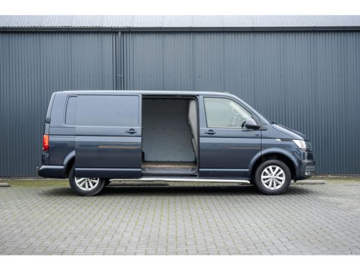 Volkswagen Transporter T6.1 2.0 TDI L2H1 | 150 PK | Turbo defect | Carplay | Cruise | Navi | Trekhaak | Airco ActivLease financial lease