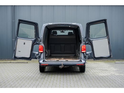 Volkswagen Transporter T6.1 2.0 TDI L2H1 | 150 PK | Turbo defect | Carplay | Cruise | Navi | Trekhaak | Airco ActivLease financial lease