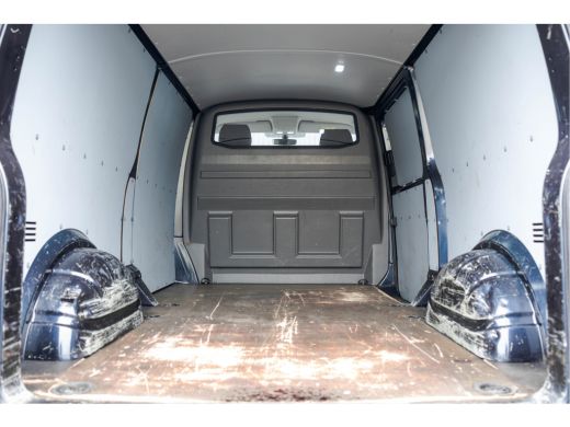 Volkswagen Transporter T6.1 2.0 TDI L2H1 | 150 PK | Turbo defect | Carplay | Cruise | Navi | Trekhaak | Airco ActivLease financial lease