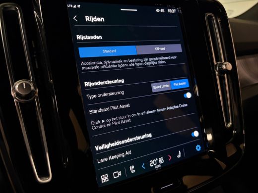 Volvo  XC40 Recharge Plus | Adaptieve Cruise Control | Stoel en Stuurwielverwarming | Parkeercamera | Pilot A... ActivLease financial lease