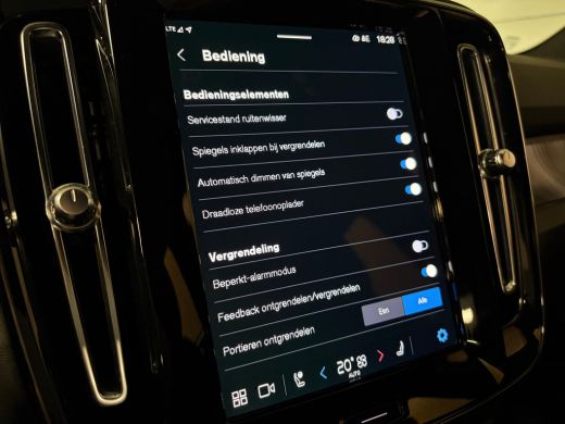 Volvo  XC40 Recharge Plus | Adaptieve Cruise Control | Stoel en Stuurwielverwarming | Parkeercamera | Pilot A... ActivLease financial lease