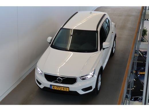 Volvo  XC40 Momentum Core T2 129PK Aut. | Climate Pack | Park Assist Pack | Apple Carplay ActivLease financial lease