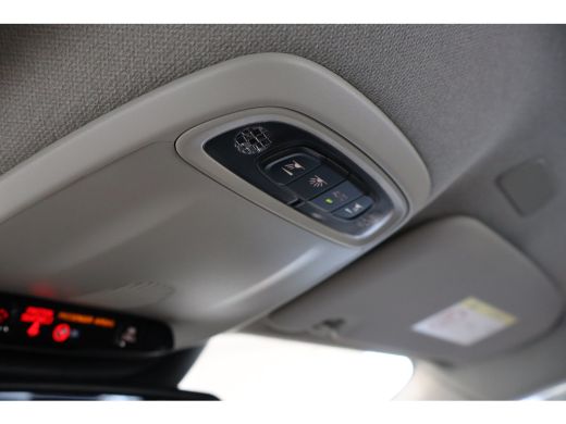 Volvo  XC40 Momentum Core T2 129PK Aut. | Climate Pack | Park Assist Pack | Apple Carplay ActivLease financial lease