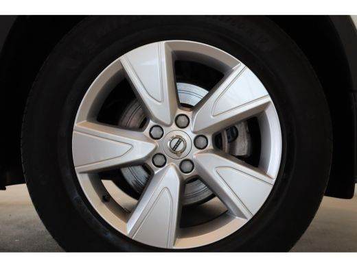 Volvo  XC40 Momentum Core T2 129PK Aut. | Climate Pack | Park Assist Pack | Apple Carplay ActivLease financial lease