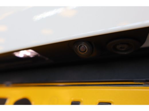 Volvo  XC40 Momentum Core T2 129PK Aut. | Climate Pack | Park Assist Pack | Apple Carplay ActivLease financial lease