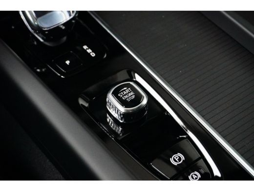 Volvo  XC60 Plus Black Edition Plug-In Hybrid AWD | Panoramadak | 360 Camera | Harman/Kardon | Memory | Pilot... ActivLease financial lease