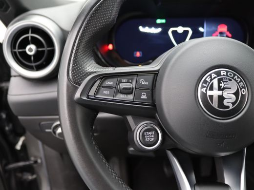 Alfa Romeo Tonale 1.5T Hybrid Super | Airco (automatisch) | Alarm klasse 1(startblokkering) | Apple Carplay/Android... ActivLease financial lease