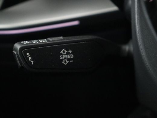 Audi A3 35 TFSI S edition | Stoelverwarming | Carplay | Navigatie | Half leder | Sportstoelen | Full LED ... ActivLease financial lease