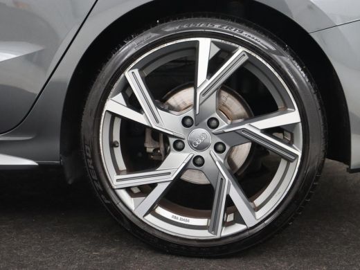 Audi A3 35 TFSI S edition | Stoelverwarming | Carplay | Navigatie | Half leder | Sportstoelen | Full LED ... ActivLease financial lease