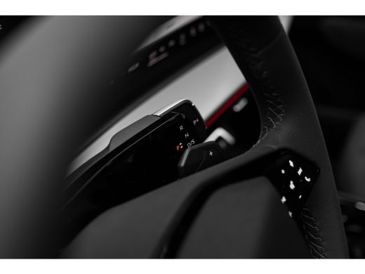 Audi Q3 S edition | Adaptive cruise control | Audi sound system | Cruise control ActivLease financial lease