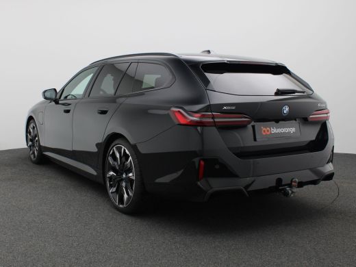 BMW 5 Serie Touring 530e xDrive 299PK Aut. M-Sport, Panoramadak, Head-Up Display, Stoelverwarming & ventilati... ActivLease financial lease