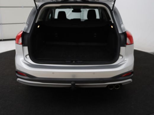 Ford Focus 1.0 EcoBoost Hybrid Active | Stoelverwarming | Trekhaak | Camera | Stuurverwarming | Carplay | Ke... ActivLease financial lease