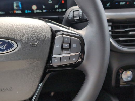 Ford Kuga 2.5 PHEV Titanium | Achteruitrijcamera | Cruise control | Draadloze telefoonlader ActivLease financial lease