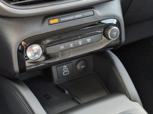 Ford Kuga 2.5 PHEV Titanium | Achteruitrijcamera | Cruise control | Draadloze telefoonlader ActivLease financial lease