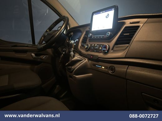 Ford Transit Custom 2.0 TDCI 131pk L2H1 Euro6 Airco | Camera | Apple Carplay | LED | 2700kg Trekhaak Android Auto, Cr... ActivLease financial lease