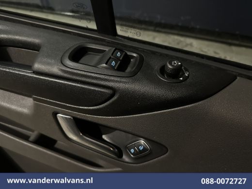 Ford Transit Custom 2.0 TDCI 131pk L2H1 Euro6 Airco | Camera | Apple Carplay | LED | 2700kg Trekhaak Android Auto, Cr... ActivLease financial lease