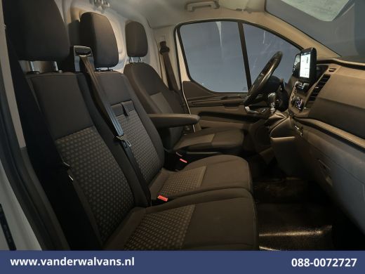 Ford Transit Custom 2.0 TDCI 131pk L2H1 Euro6 Airco | Camera | Apple Carplay | LED | 2700kg Trekhaak Android Auto, Cr... ActivLease financial lease