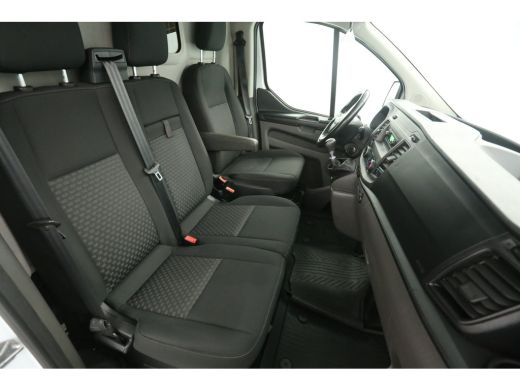 Ford Transit Custom 2.0 TDCI L1H1 | Airco | Cruise | 3 Zits | Stoelverw. | Trekh. | Parkeersens. ActivLease financial lease