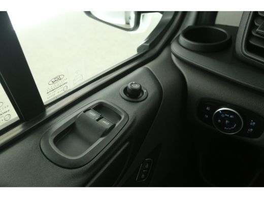 Ford Transit Custom 2.0 TDCI L1H1 | Airco | Cruise | 3 Zits | Stoelverw. | Trekh. | Parkeersens. ActivLease financial lease