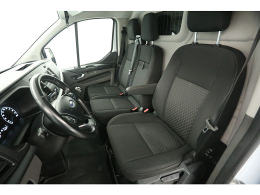 Ford Transit Custom 2.0 TDCI L1H1 | Airco | Cruise | 3 Zits | Stoelverw. | Trekh. | Parkeersens. ActivLease financial lease