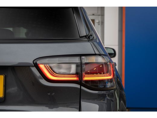 Jeep Compass 4xe 240 Plug-in Hybrid Electric S | Adap cruise | Two-tone | Stoel+stuur verwarming | Camera | Ke... ActivLease financial lease