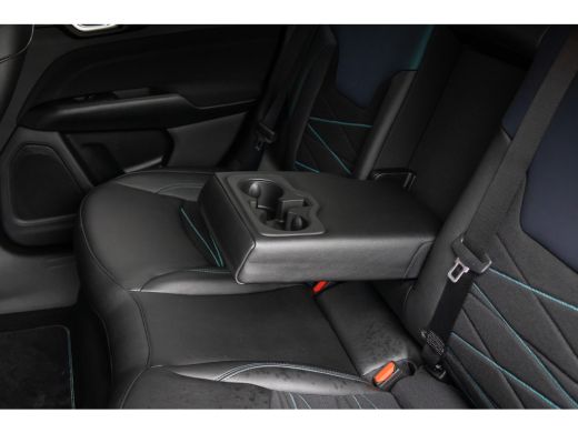 Jeep Compass 4xe 240 Plug-in Hybrid Electric S | Adap cruise | Two-tone | Stoel+stuur verwarming | Camera | Ke... ActivLease financial lease