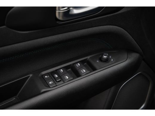 Jeep Compass 4xe 240 Plug-in Hybrid Electric S | Adap cruise | Two-tone | Stoel+stuur verwarming | Camera | Ke... ActivLease financial lease