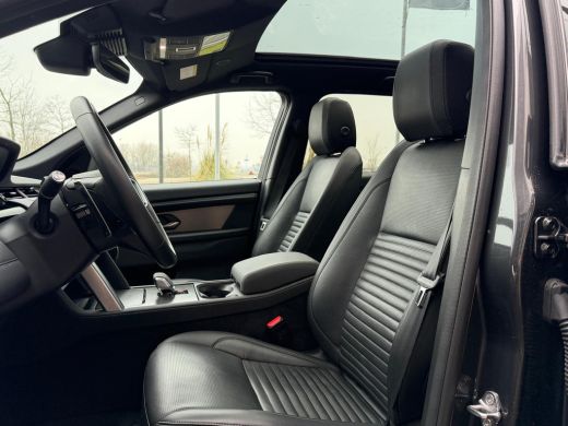 Land Rover Discovery Sport P300e PHEV Dynamic SE | 360gr Camera | El. trekhaak | Pano | Cold Climate | Black Pack | 20 Inch ... ActivLease financial lease