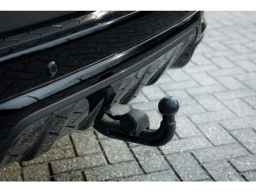 Land Rover Discovery Sport P300e PHEV Dynamic SE | 360gr Camera | El. trekhaak | Pano | Cold Climate | Black Pack | 20 Inch ... ActivLease financial lease