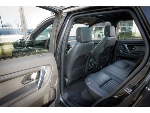 Land Rover Discovery Sport P300e PHEV Dynamic SE | 360gr Camera | El. trekhaak | Pano | Cold Climate | Black Pack | 20 Inch ... ActivLease financial lease
