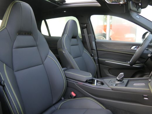 Lynk & Co 01 More | 2026| Panoramadak | Infinity Audio | 360 Camera | 20 Inch Wielen ActivLease financial lease