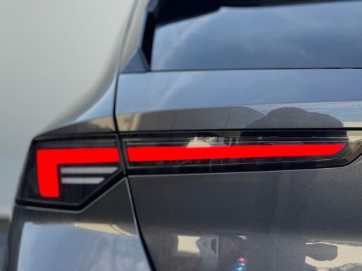 Opel Astra 1.2 Turbo GS 130PK 6-bak | Apple Carplay/Android Auto | Verwarmde Sport Stuur & Stoelen | Climate... ActivLease financial lease