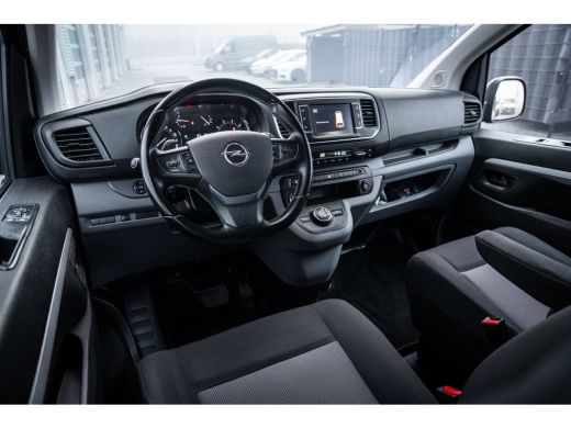 Opel Vivaro 2.0 CDTI L2H1 Innovation | Achteruitrijcamera | Head-up display | Trekhaak ActivLease financial lease