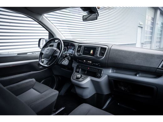 Opel Vivaro 2.0 CDTI L2H1 Innovation | Achteruitrijcamera | Head-up display | Trekhaak ActivLease financial lease