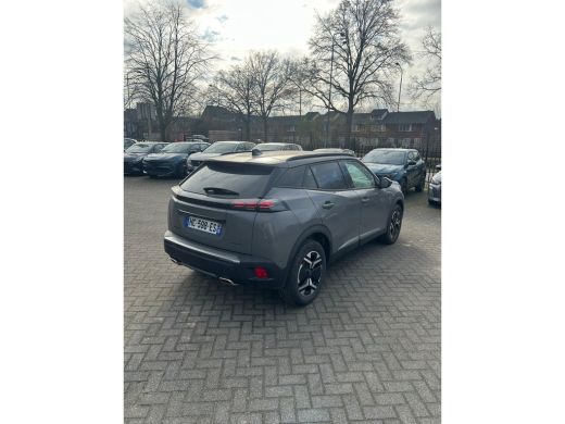 Peugeot 2008 1.2 Hybrid 136 GT Digitaal Dashboard | 17" Lichtmetaal | Parkeersensoren Rondom | Carplay | Leder... ActivLease financial lease