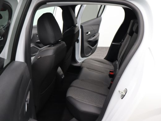 Peugeot 208 Hybrid 100 e-DCS6 Allure | Apple Carplay/Android Auto|telefoonintegratie premium | Armsteun voor ... ActivLease financial lease